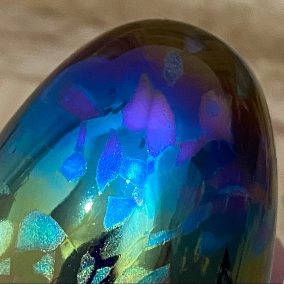 Signed Iridescent Murano Style 2-inch Egg Glass Paperweight - Picture 8 of 11